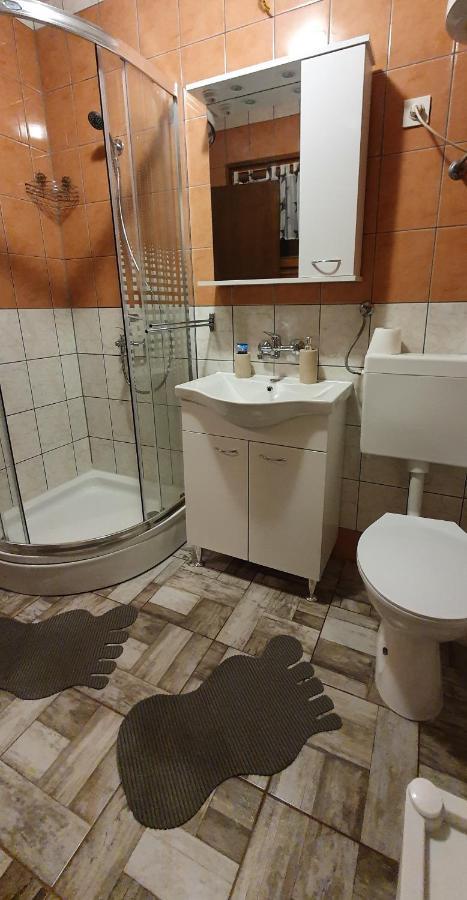 Apartments Kolak 로고즈니차 외부 사진